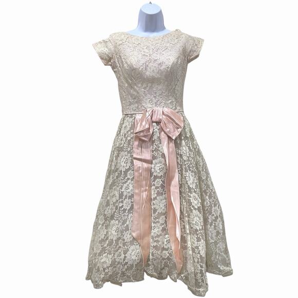 Vintage 80s Pink Ivory Size 8 Formal Prom Cap Sleeve Bow Dress Lace Crinoline - Picture 1 of 12